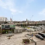 Harbour View 2A 2Ev